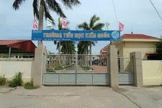 Giả làm cô giáo mới, tiếp cận học sinh để chiếm đoạt tài sản