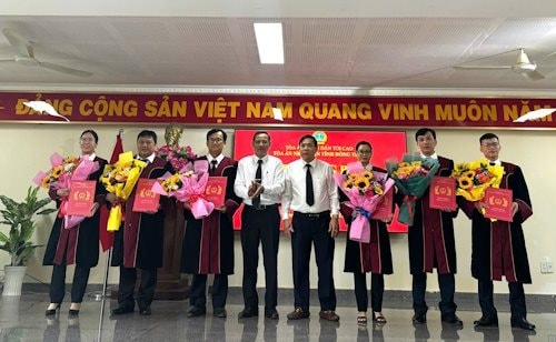 TAND tỉnh Đồng Tháp: Công bố quyết định bổ nhiệm, bổ nhiệm lại Thẩm phán trung cấp, Thẩm phán sơ cấp