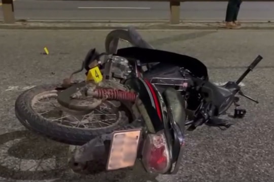 Quảng Ngãi Một học sinh tử vong khi va chạm với xe đầu kéo