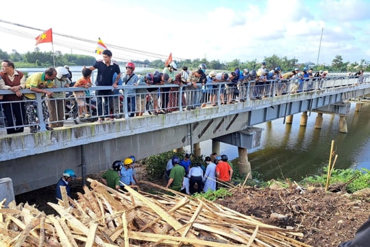 Dũng cảm nhảy xuống sông cứu người phụ nữ tự tử tại Quảng Nam