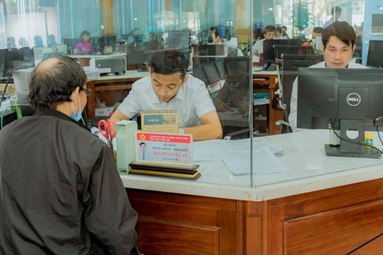 TT-Huế: Không thu các loại phí khi chuyển đổi giấy tờ do thay đổi địa giới hành chính