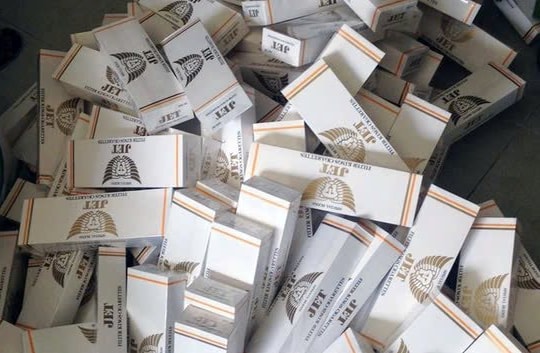 Lĩnh án tù vì tàng trữ thuốc lá lậu bán kiếm lời