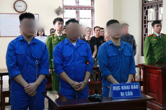 Rủ nhau mua ma túy về sử dụng