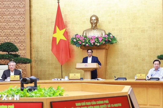 Sắp xếp, tinh gọn bộ máy Chính phủ: Công chức, viên chức bị tác động thế nào?