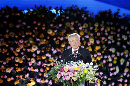 Đêm khai mạc mãn nhãn, đánh dấu chặng đường 20 năm của Festival Hoa Đà Lạt