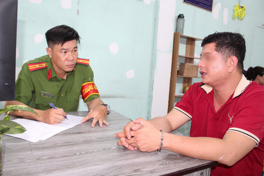 Bắt đối tượng cướp dây chuyền của người nước ngoài