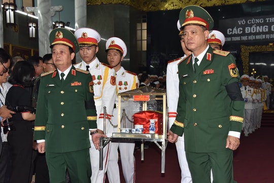 Hình ảnh tại Lễ truy điệu 12 liệt sĩ hy sinh khi tham gia diễn tập