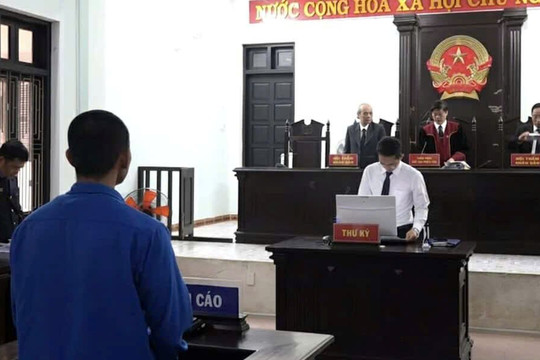 Tài xế lĩnh án tù vì chở người Trung Quốc nhập cảnh trái phép