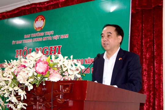 Nâng cao kiến thức bảo vệ môi trường cho chức sắc, nhà tu hành