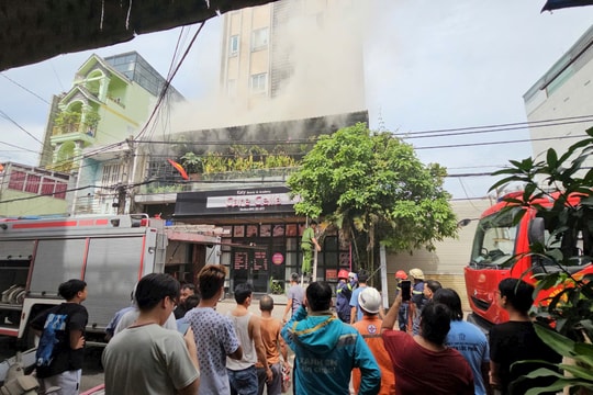 Nhiều người thoát chết khỏi vụ cháy nhà ở kết hợp nhà trọ