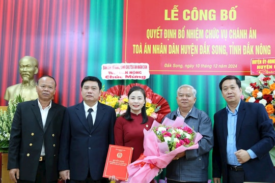 Công bố quyết định bổ nhiệm Chánh án TAND huyện Đắk Song