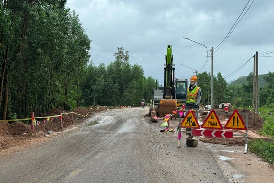 Bình Định: Yêu cầu thực hiện đủ, đúng tổ chức đấu thầu và hoàn thành việc giải ngân vốn