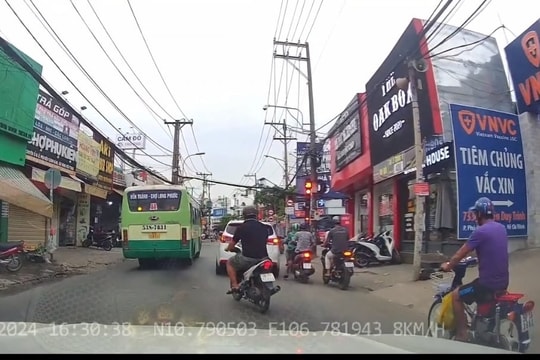 Sa thải tài xế xe buýt vượt đèn đỏ ở TP.HCM