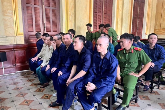 Tử hình 12 đối tượng mua bán hàng chục kg ma túy