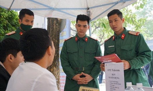 Kiến nghị nâng mức trợ cấp cho hạ sĩ quan, binh sĩ xuất ngũ, Bộ Quốc phòng nói gì?