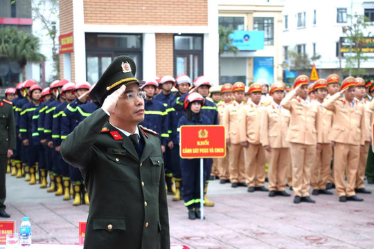Công an Quảng Ninh ra quân trấn áp tội phạm