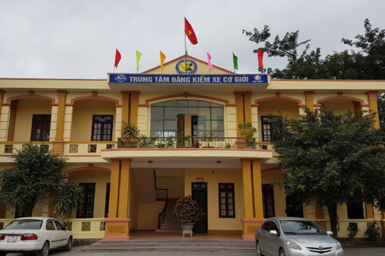 Giả mạo nhân viên đăng kiểm để lừa đảo