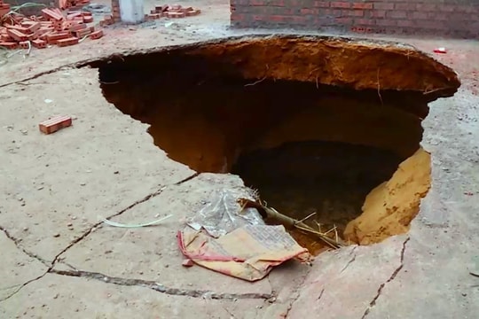 Xuất hiện "hố tử thần" tại khu tái định cư Dự án Cao tốc Tuyên Quang - Hà Giang