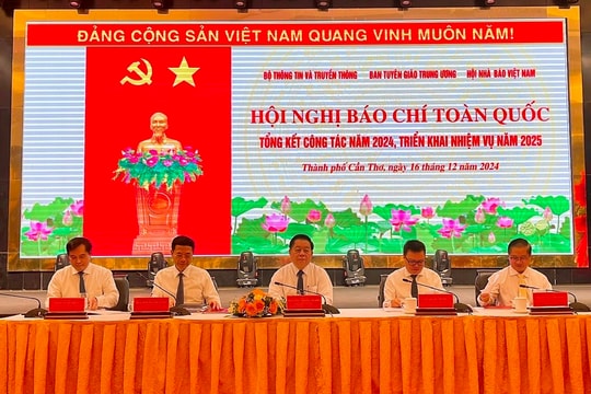 Gần 750 đại biểu dự Hội nghị báo chí toàn quốc