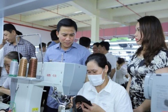 Mức thưởng Tết Nguyên đán Ất Tỵ cao nhất ở Thanh Hóa là bao nhiêu?