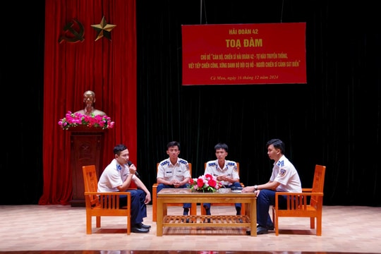 Hải đoàn 42 tọa đàm chào mừng kỷ niệm 80 năm Ngày thành lập QĐND Việt Nam