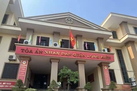 Bị cáo đánh nam sinh lớp 8 ở sân bóng lĩnh 4 năm 9 tháng tù