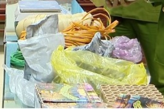 Triệt phá đường dây mua bán, sản xuất pháo trái phép