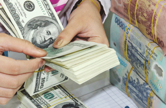 Tỷ giá USD ngày 18/12: Thị trường trong nước đảo chiều giảm