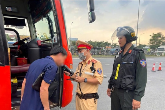 TP.HCM: Hơn 3.300 trường hợp vi phạm giao thông trong 2 ngày