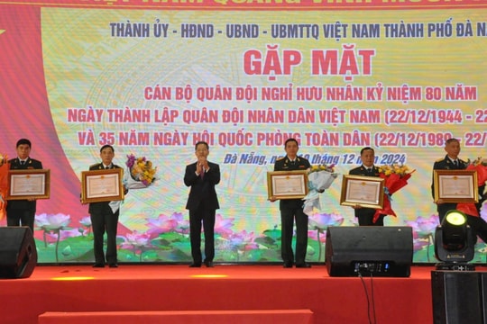 Đà Nẵng gặp mặt hơn 2.500 cán bộ Quân đội nghỉ hưu