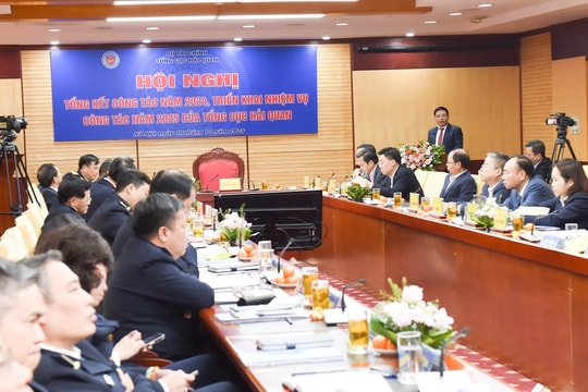 Đơn giản hóa thủ tục hải quan, xây dựng cửa khẩu hiện đại