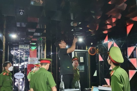 TT-Huế: UBND cấp huyện được cấp, điều chỉnh và thu hồi giấy phép kinh doanh dịch vụ karaoke