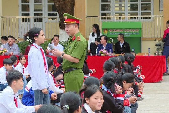 Đẩy mạnh xây dựng môi trường văn hóa giao thông an toàn, thân thiện