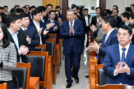 Văn phòng Trung ương Đảng phải thực sự là cơ quan tham mưu chiến lược, trọng yếu của Đảng