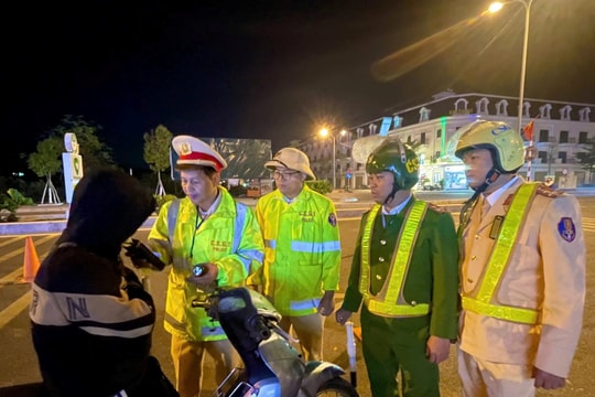 Công an huyện Hải Hà: ‘Tết đến Xuân về đã uống rượu bia thì đừng lái xe’