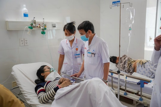 Vụ cháy nhà nhiều tầng TP.HCM: 2 người tử vong, 13 người đang điều trị ở bệnh viện