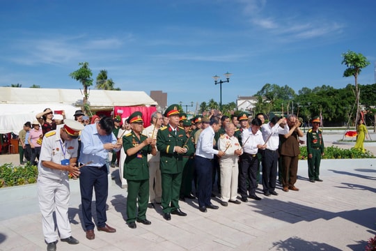 Khánh thành Đài tưởng niệm liệt sĩ hy sinh ở trận đánh cầu Cần Đăng