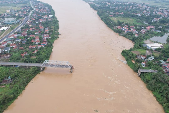 Triển khai thi công dự án đầu tư xây dựng cầu Phong Châu mới