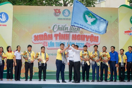 Hàng ngàn bạn trẻ TP.HCM ra quân "Xuân tình nguyện" 2025