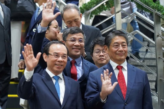 Metro số 1 TP.HCM chính thức vận hành