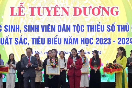 Hà Nội tôn vinh học sinh, sinh viên dân tộc thiểu số xuất sắc, tiêu biểu