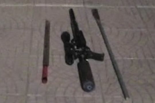 Nhóm thanh niên chuẩn bị dao phóng lợn, súng hơi đi đánh nhau