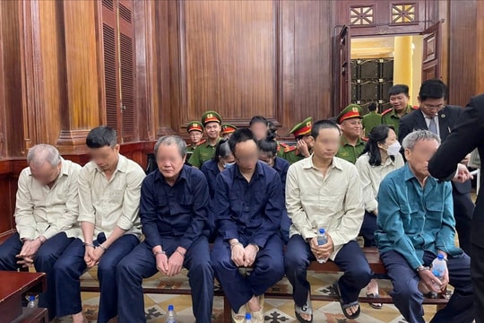 Xét xử nhóm đối tượng lập 18 dự án ma, lừa đảo 592 khách hàng