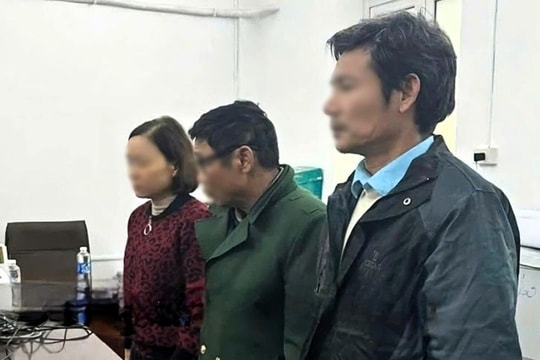 Bắt tạm giam nguyên Trưởng Phòng Nông nghiệp và Phát triển nông thôn huyện Kim Bôi