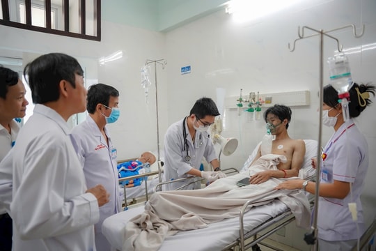 Miễn viện phí cho 13 nạn nhân vụ cháy nhà nhiều tầng ở TP.HCM