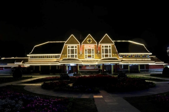 Sản phẩm du lịch đặc biệt mang tên “Đoàn tàu du lịch La Reine”