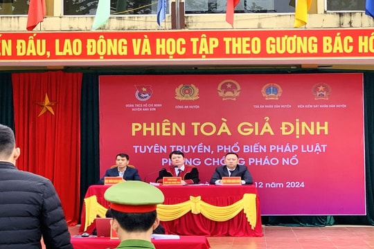 Phiên tòa giả định tuyên truyền về phòng chống pháo nổ