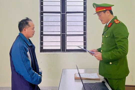 Đột nhập nhà dân trộm cắp xe máy rồi bỏ trốn