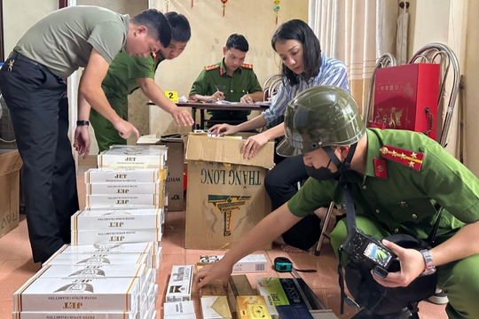 TT-Huế: Tiêu huỷ gần 2,4 tấn hàng có giá trị hơn 1,3 tỷ đồng