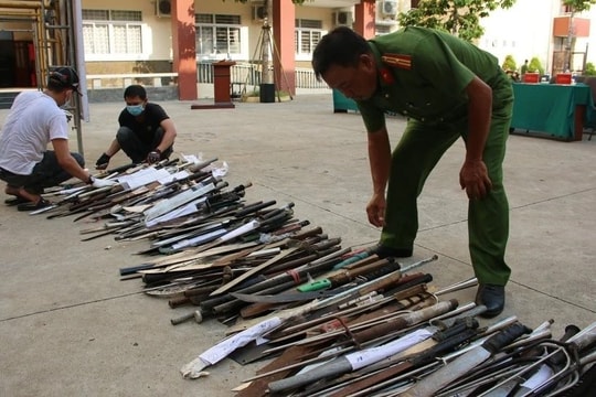 Từ năm 2025: Những loại dao nào bị xem là vũ khí?